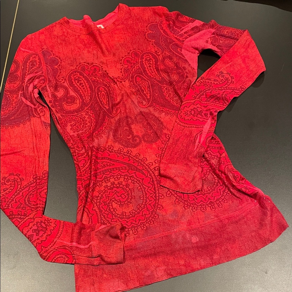 Elegant Red Paisley Fitted Long Sleeve Top